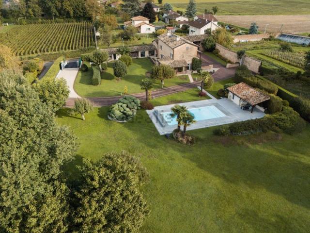 Maison, Charnay lès Mâcon
