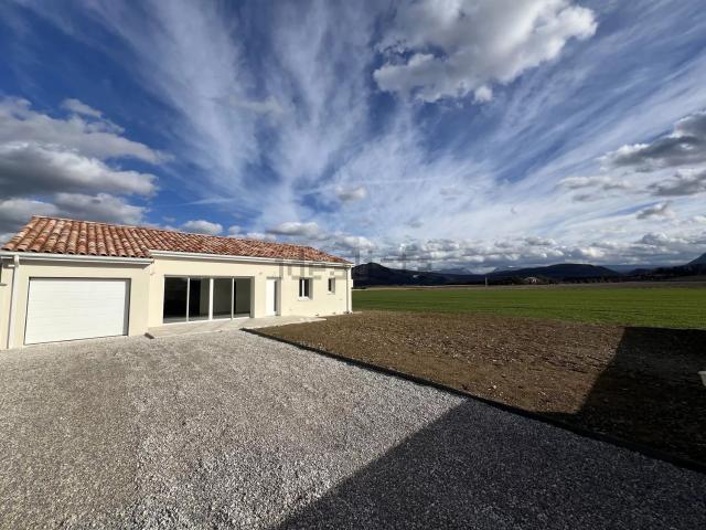 Maison, Charols