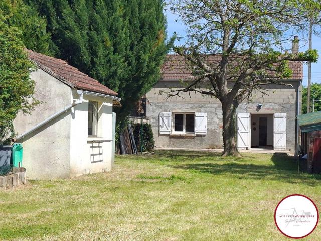 Maison, Charenton du Cher