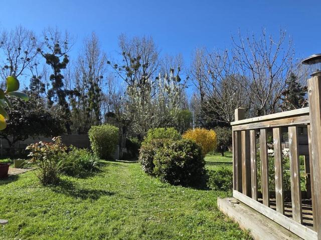 Maison charentaise plain pied, 2 chambres, garage, jardin