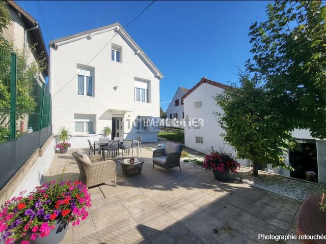 Maison, Charly sur Marne