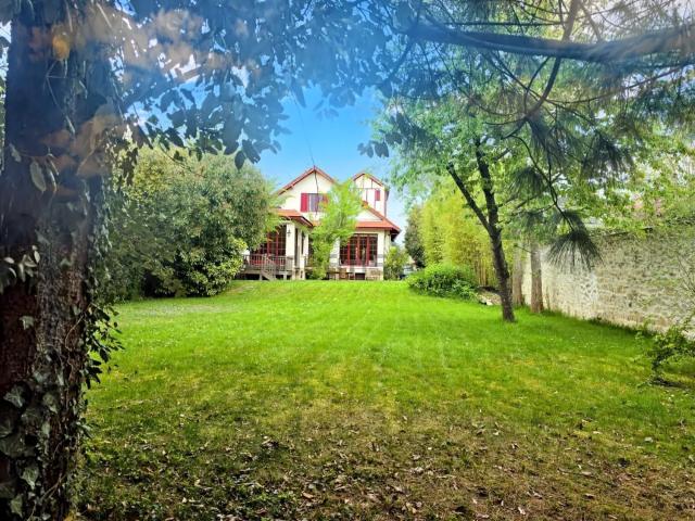 Maison, Chatou