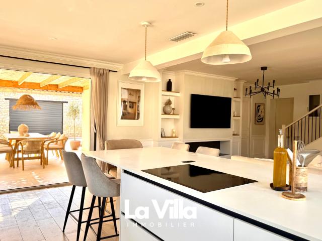 Maison Châteauneuf Du Pape 5 pièce s 126 m2