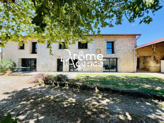 Maison, Châteauneuf sur Isère