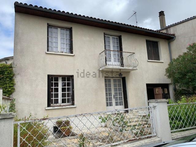 Maison, Châteaubernard