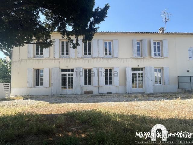 Maison, Châteaubernard