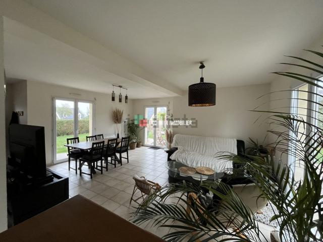 Maison, Châteaubourg