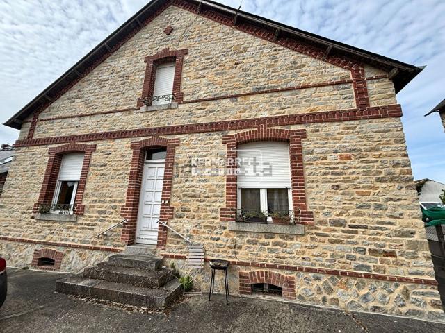 Maison, Châteaubourg