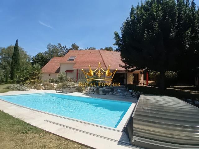 Maison, Thuré