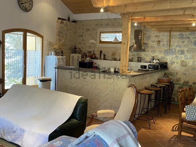 Maison, Châtillon en Diois