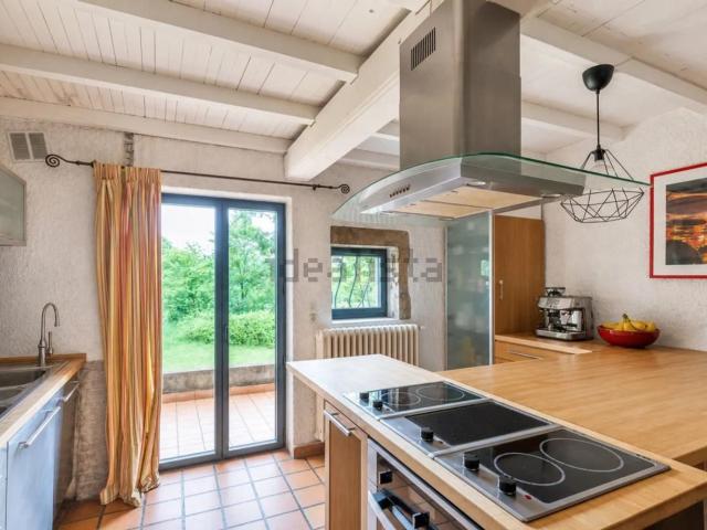 Maison, Châtillon