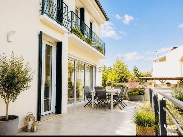 Maison, Châtillon