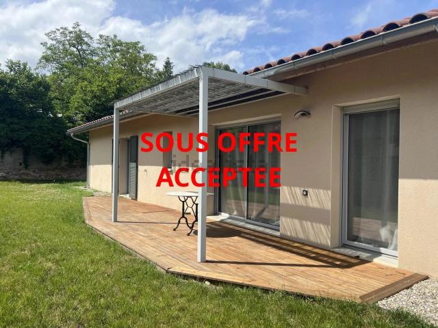 Maison, Chatte