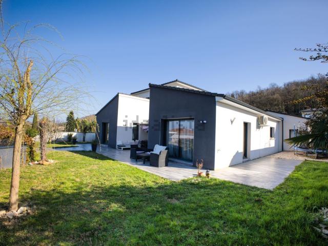 Maison, Chatuzange le Goubet