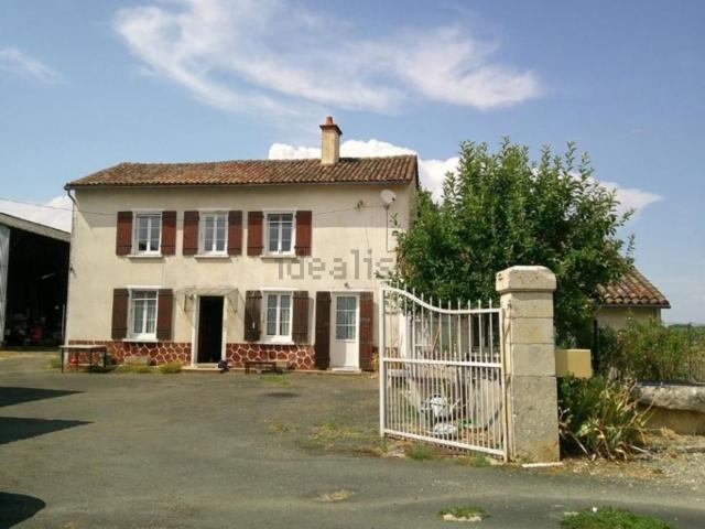 Maison, Chaunay