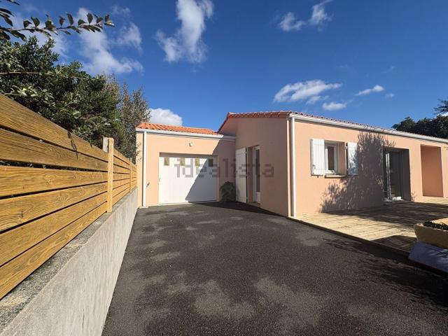 Maison, Chauray