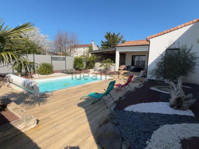 Maison, Chauray