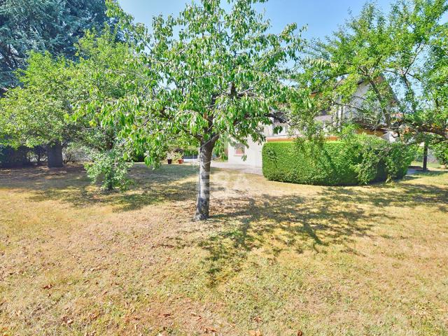 Maison Chazay D Azergues 4 pièce s 137 m2 grand terrain