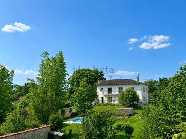 Maison, Chef Boutonne