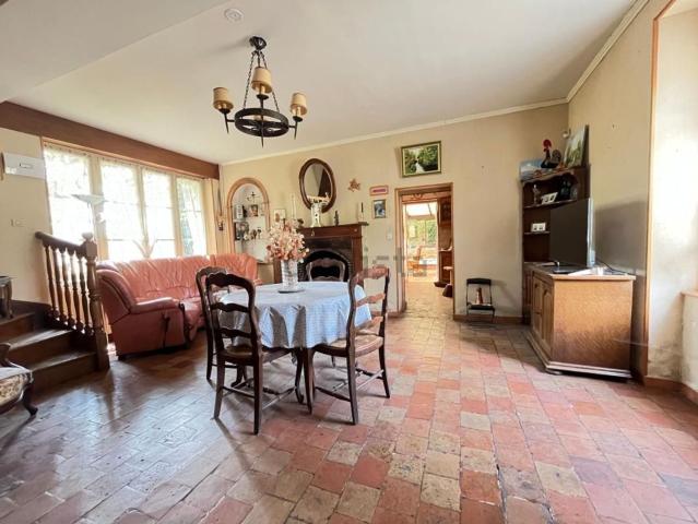 Maison, Chenay