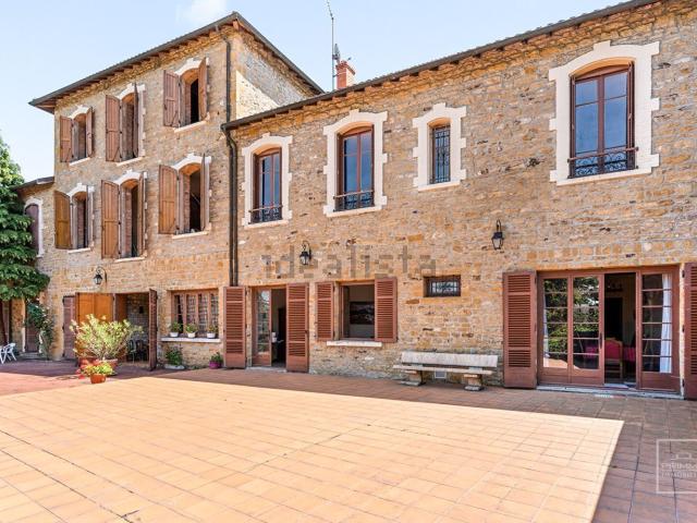 Maison, Chessy