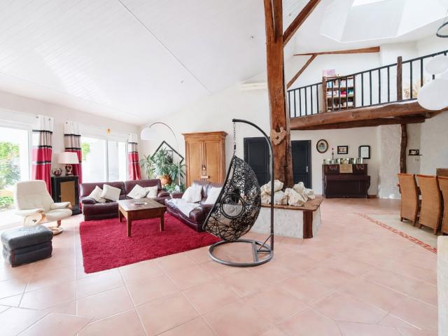 Maison Cherves 6 pièces 320 m² 320m² Cherves Richemont