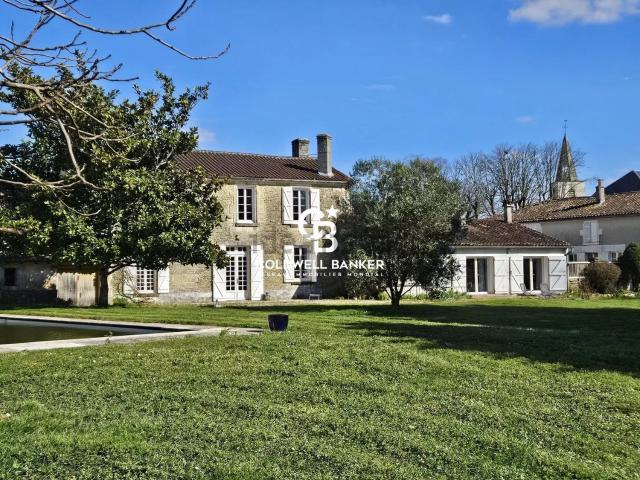 Maison, Cherves Richemont