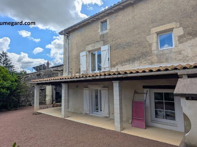 Maison, Cherveux