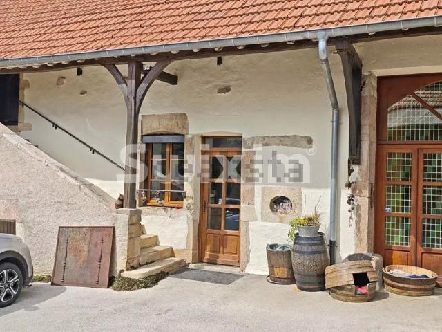 Maison, Chevigny