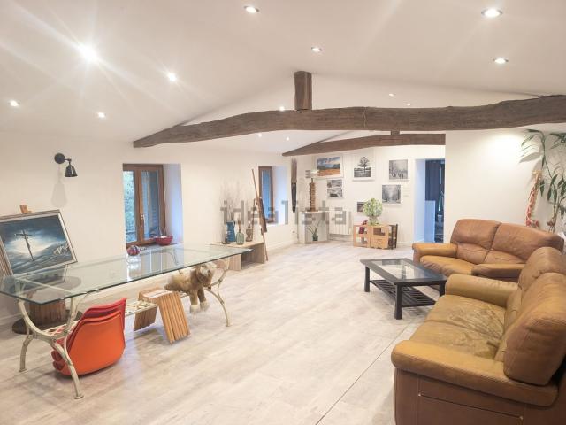 Maison, Chevinay