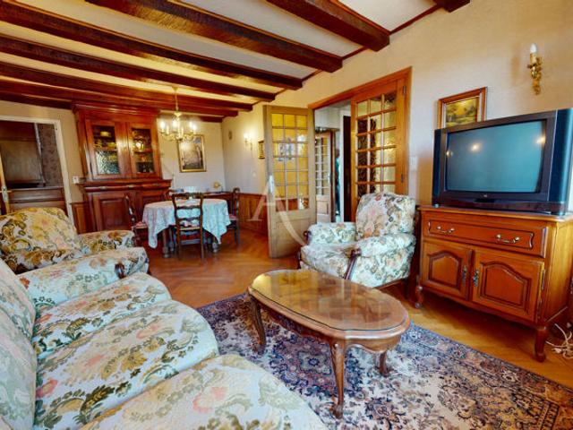 Maison Chilly 5 pièce s 114.39 m² Hab 463 m2 au sol