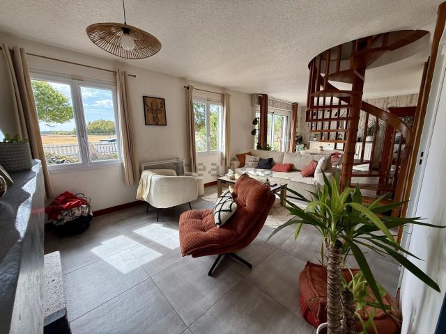 Maison, Chilleurs aux Bois