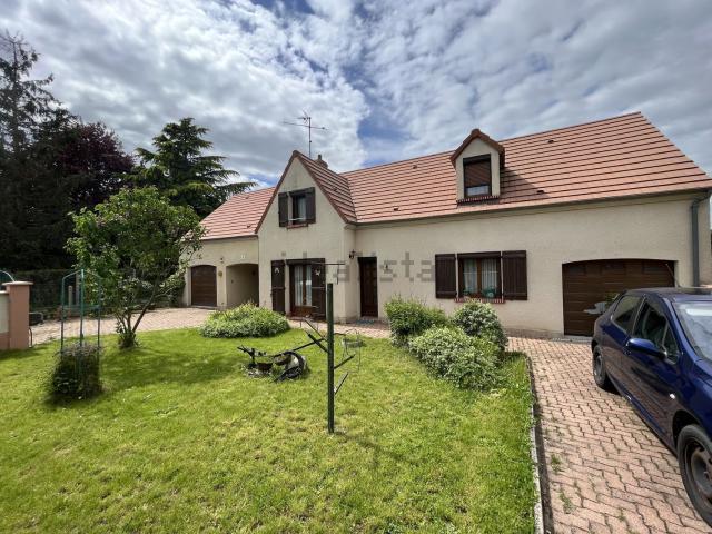 Maison, Chilleurs aux Bois