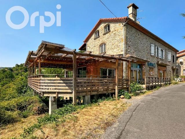 Maison, Chirols