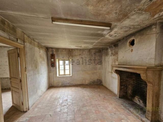 Maison, Chitray