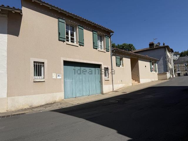 Maison, Civray