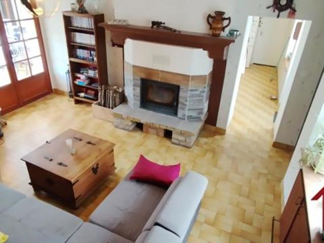 Maison cinq pièces 120 mètres carrés habitables