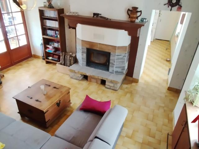 Maison cinq pièces 120 mètres carrés habitables