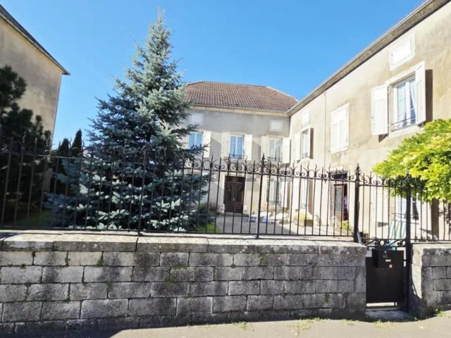 Maison, Cintrey