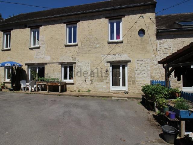 Maison, Cires lès Mello