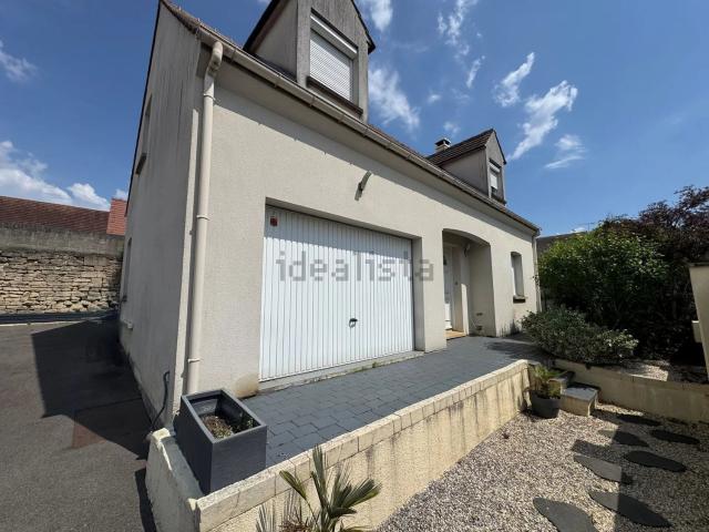 Maison, Cires lès Mello
