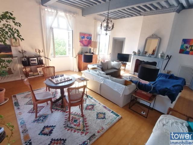 Maison classée au patrimoine d'une superficie de 378 m2 habi. 378m² Villemur sur Tarn