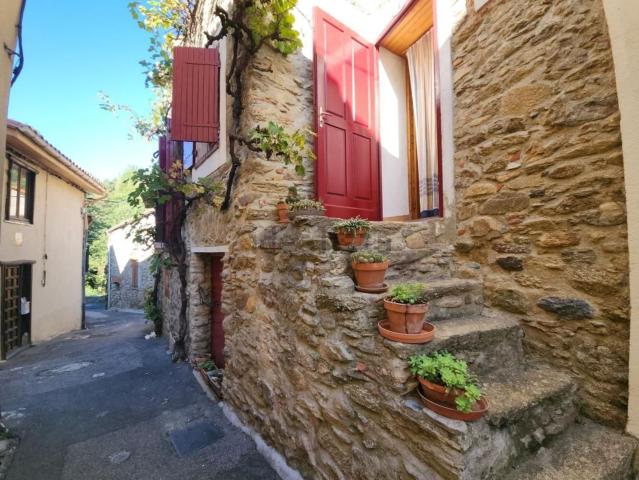Maison, Clara Villerach