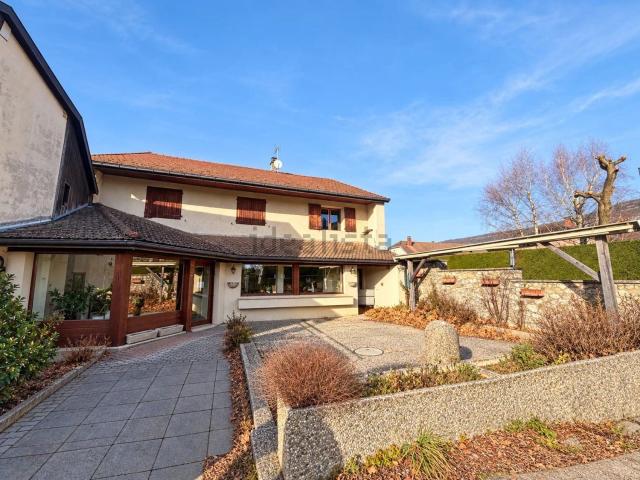 Maison, Clarafond Arcine