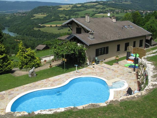 Maison, Clarafond Arcine