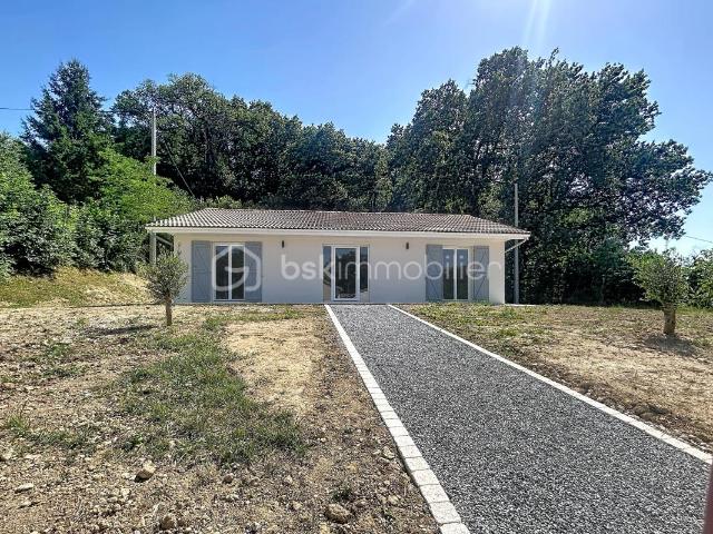 Maison clé en main dans un écrin de verdure