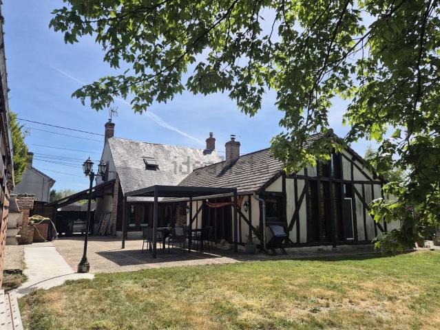 Maison, Clémont