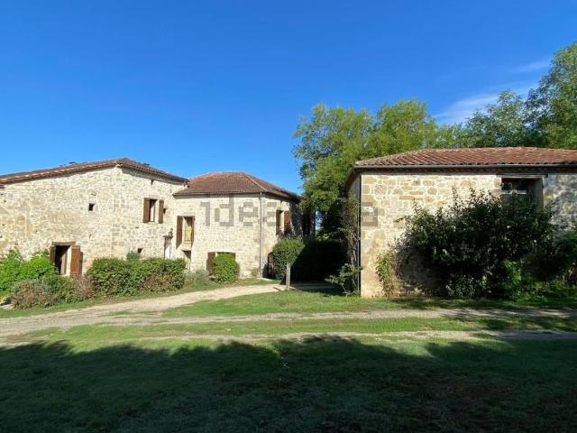 Maison, Clermont Dessous