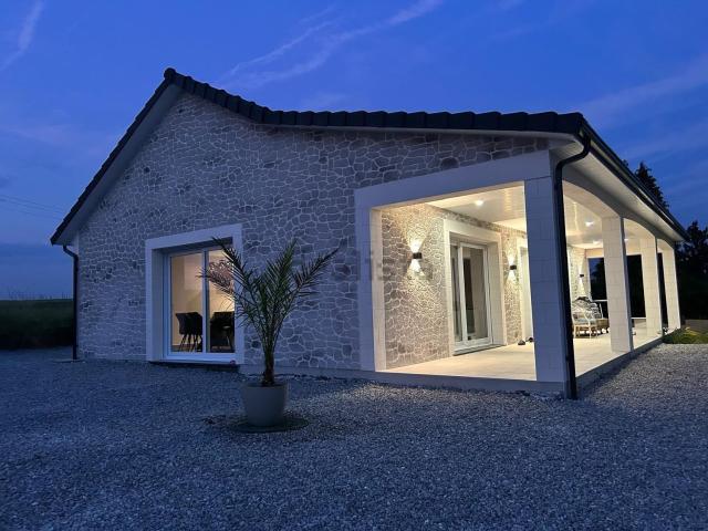 Maison, Cliron