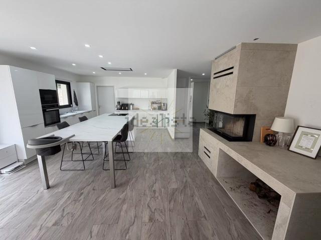 Maison, Cruas
